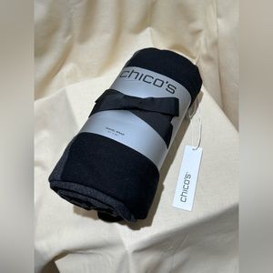 NWT Chico's Travel Wrap (Scarf, Wrap)